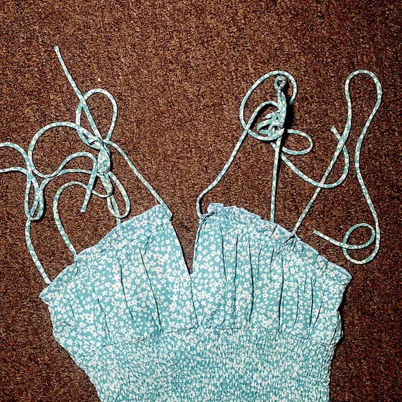 Blue and white floral patterned bodycon mini dress - Picture 4 of 6